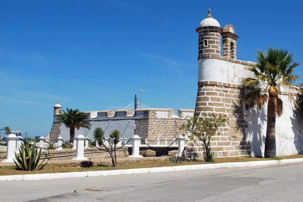 Castillo-San-Lorenzo-del-Puntal-Cadiz Milenaria